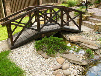 Садовый мостик фото